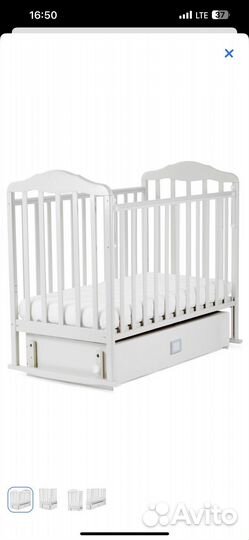 Детская кроватка с маятником