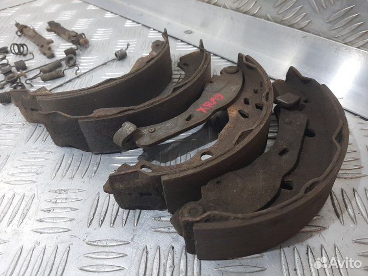 Механизм стояночного тормоза LADA X-Ray ваз-21129