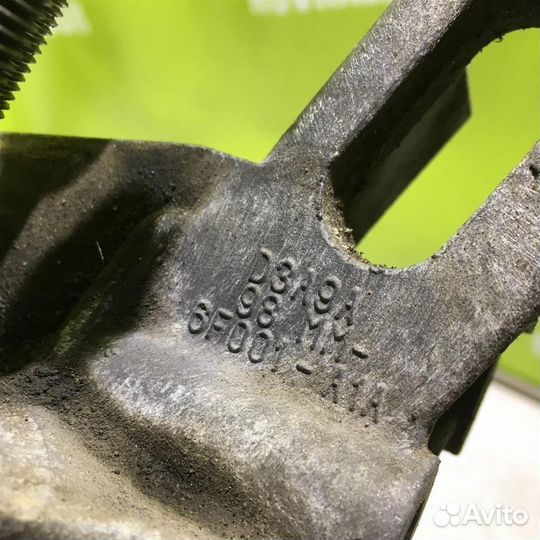 Кронштейн двигателя правый Форд Фокус 1