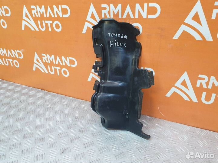 Дефлектор радиатора левый Toyota Hilux 8 2020-Нв