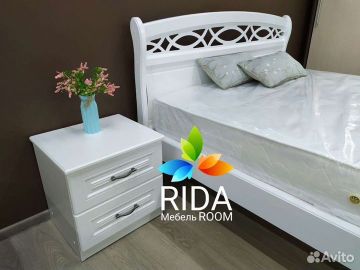 Кровать деревянная. Массив сосны. Новая