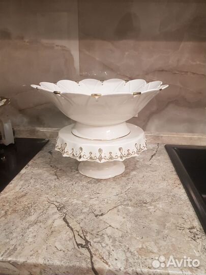 Вазы для фруктов, тортовница, сервировочные блюда