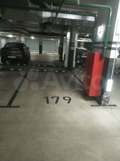 Машиноместо, 13 м²