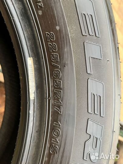 Bridgestone Dueler H/L 33 225/60 R17