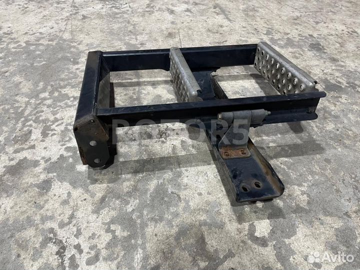 Ступеньки MAN TGX 2014 81429026066