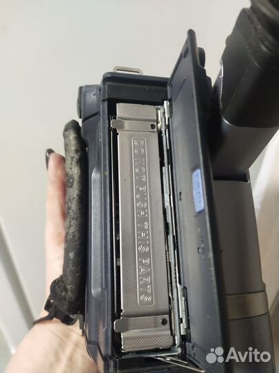 Видеокамера sony кассетная
