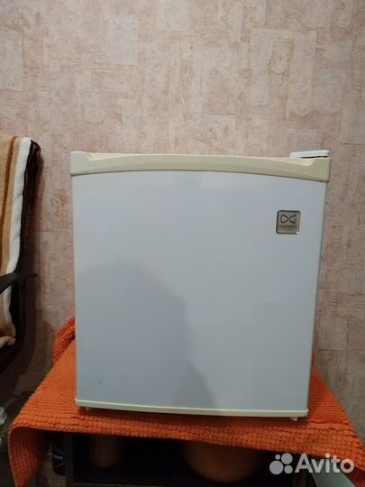 Мини-холодильник Daewoo