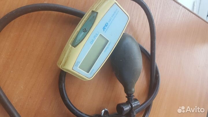 Тонометры автомат Omron и AND- полуавтомат