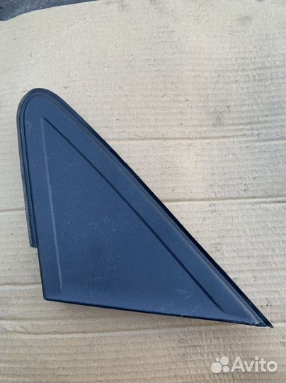 Накладка правая на крыло Ford Focus 2