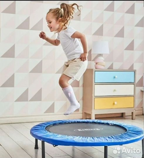 Батут для прыжков, спасите диван и кровать отдетей