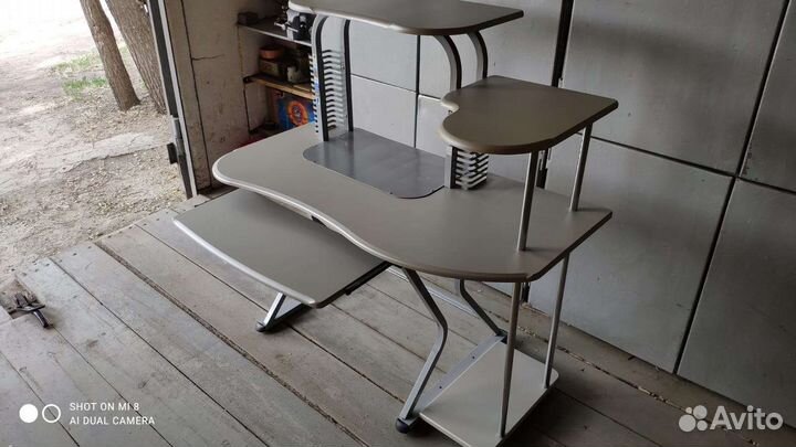 Компьютерный стол