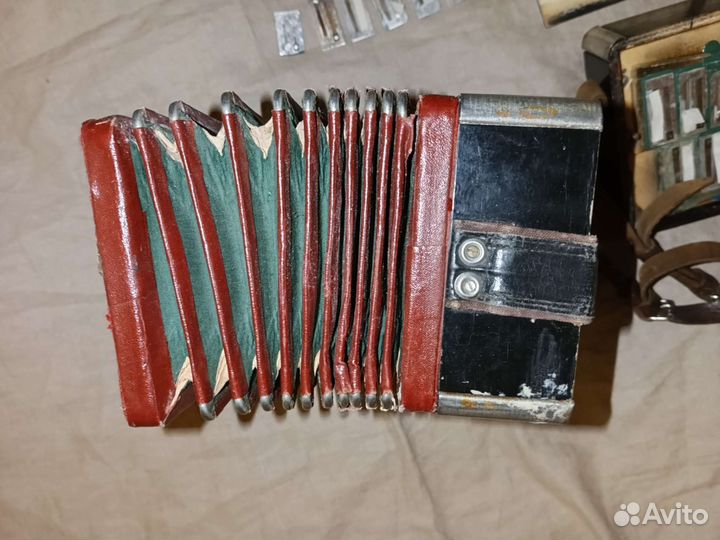 Старинная гармошка