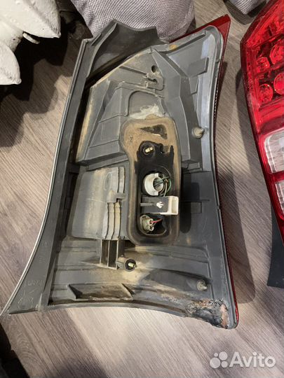 Задние фонари toyota wish