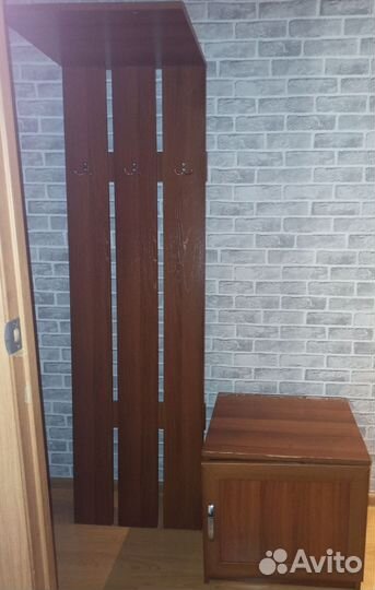 Вешалка в прихожую