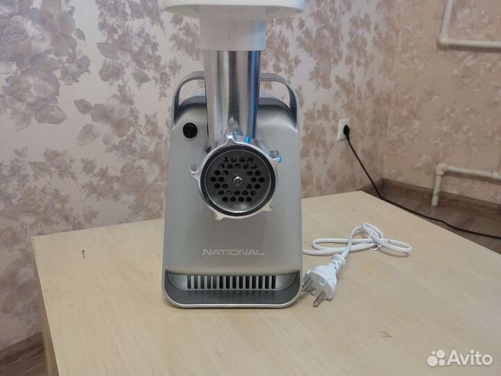 Новая Мясорубка National MG-024 2000W