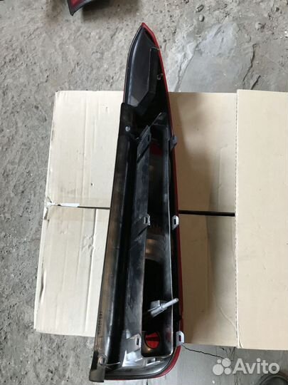 Фонарь задний Ford Fusion