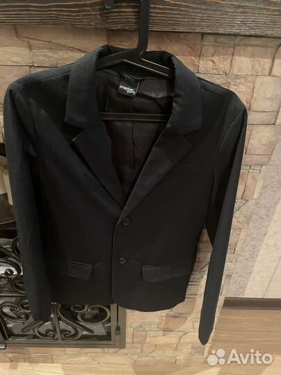 Пиджак для мальчика 146/152