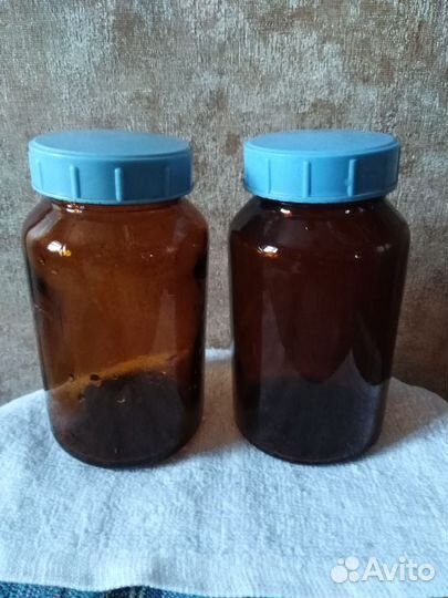 Банки из тёмного стекла,для приготовления лекарств