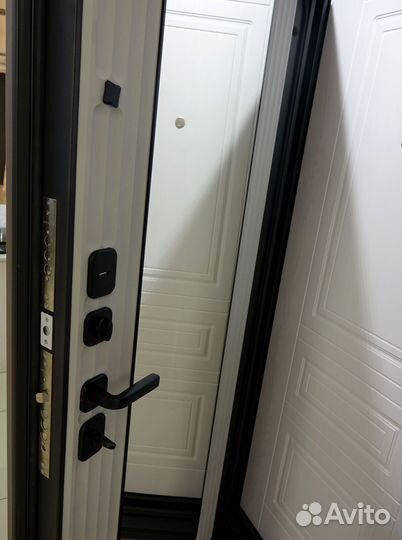 Входная дверь стальная