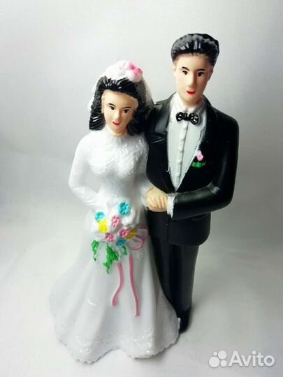 Нож с лопаткой для свадебного торта.Статуэтка.Торт