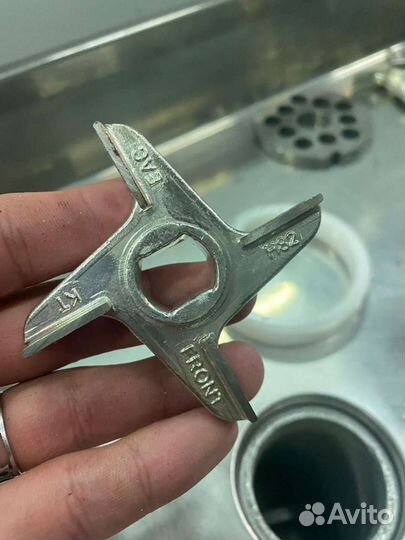 Мясорубка KT LM-82/P Unger, 300 кг/ч