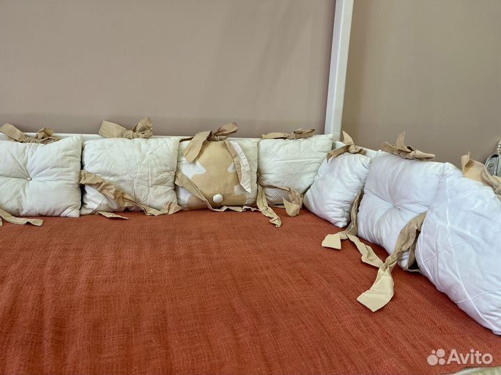 Бортики в кроватку