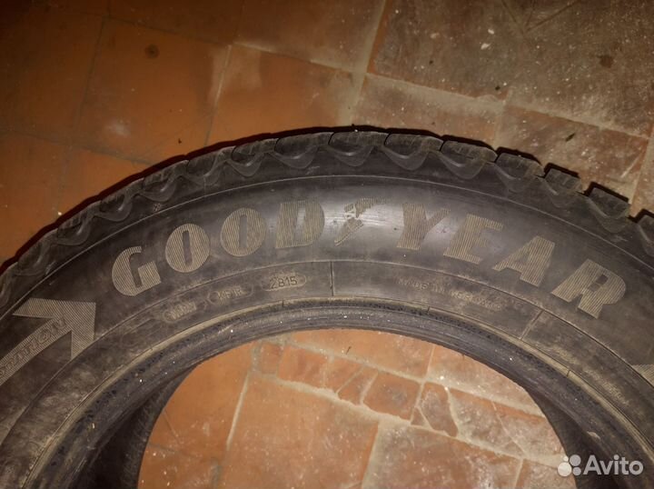 Goodyear Ultragrip Ice Arctic 225/65 R17 102T