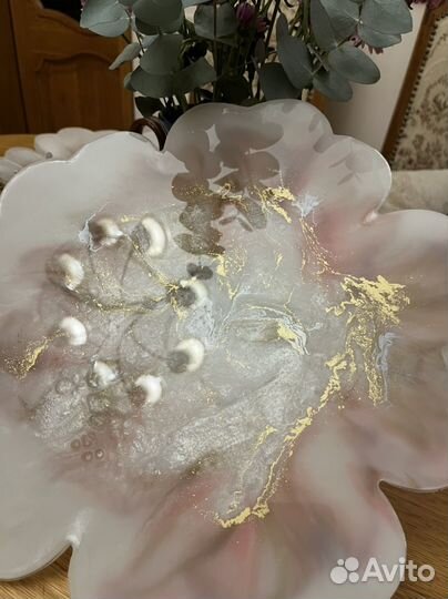 Тортница из эпоксидной смолы