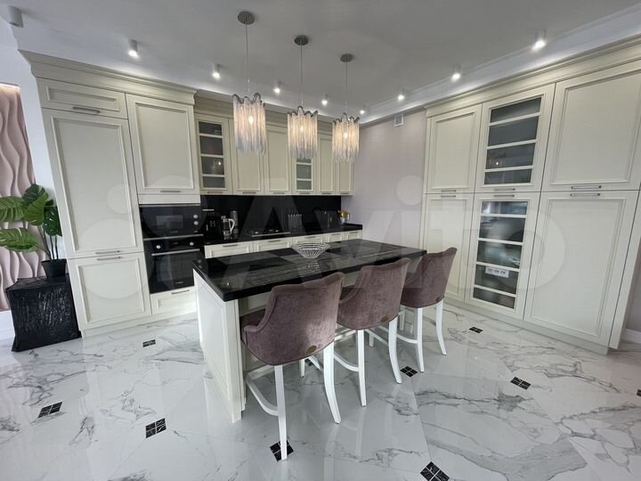 3-к. апартаменты, 114 м², 6/6 эт.