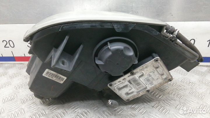 Фара левая Cadillac CTS 2005