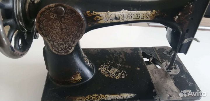 Швейная машинка singer