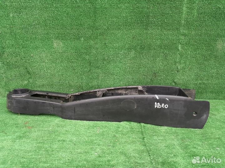 Консоль центральная Chevrolet Aveo T250