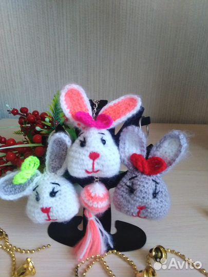 Брелок, магнитик Зайка символ года