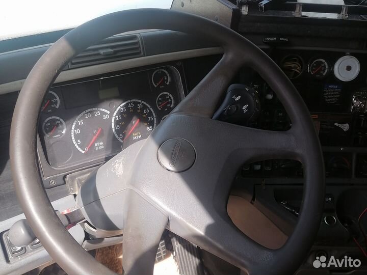 Freightliner Columbia, 2003