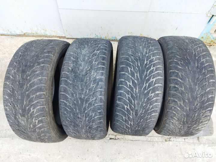 Nokian Tyres Hakkapeliitta R2 225/50 R17