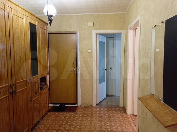 4-к. квартира, 86 м², 4/10 эт.