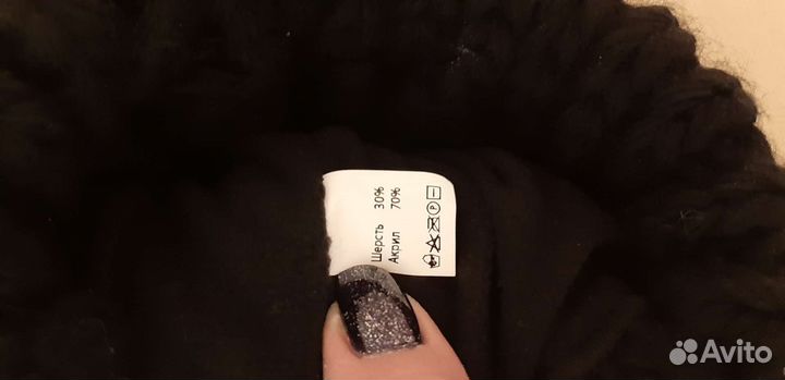 Новенькая фирменая шикарная теплая шапочка