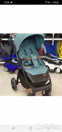 Прогулочная коляска