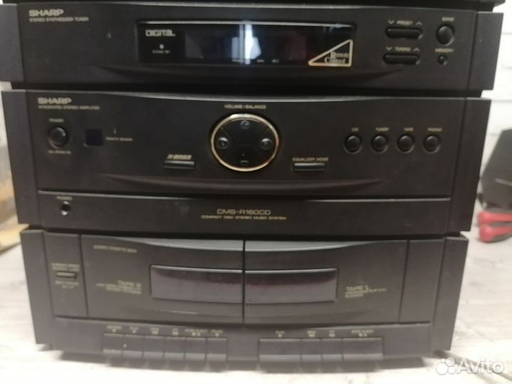 Музыкальный центр с пластинками