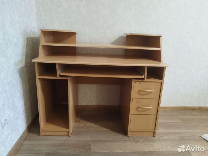 Компьютерный столик бу