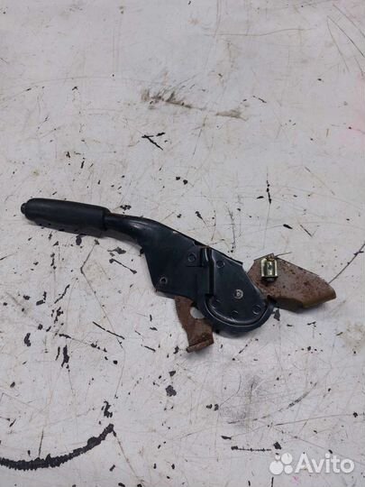 Рычаг стояночного тормоза Mazda 323 BF