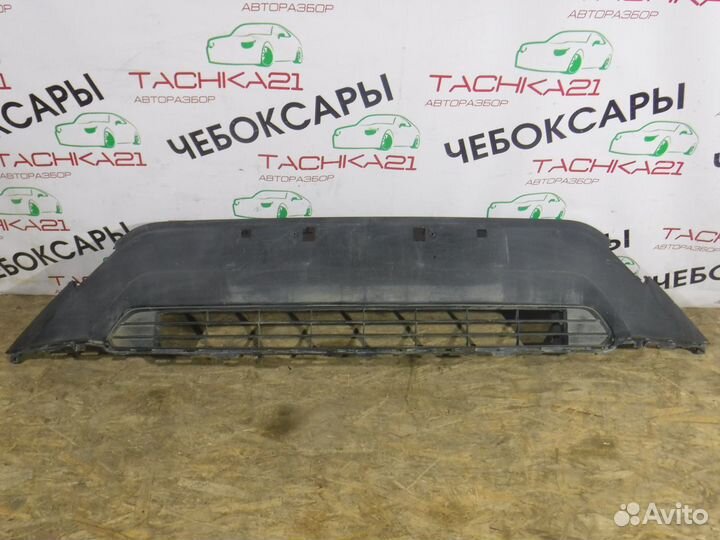 Решетка переднего бампера нижняя Toyota Rav 4 XA50