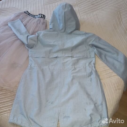 Ветровка женская