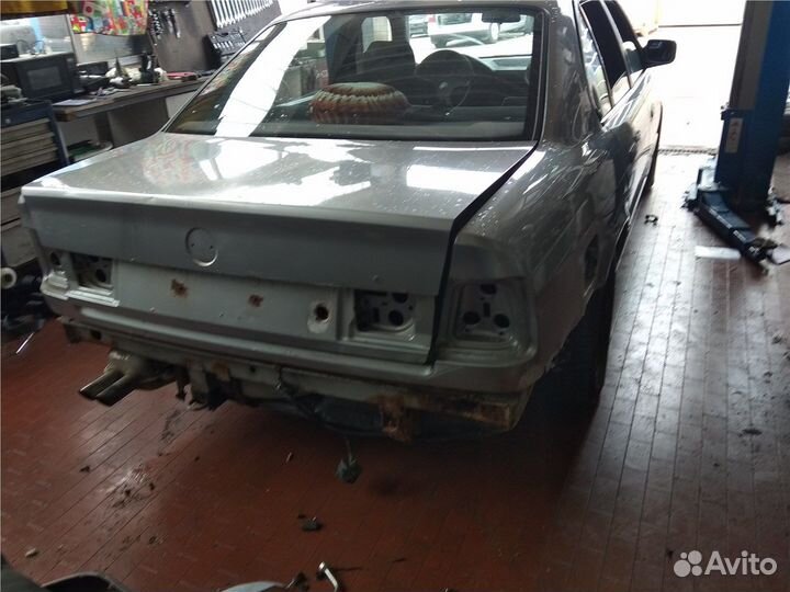 Разбор на запчасти BMW 5 E34