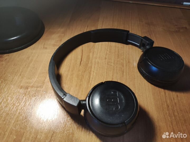 Беспроводные наушники jbl t450bt