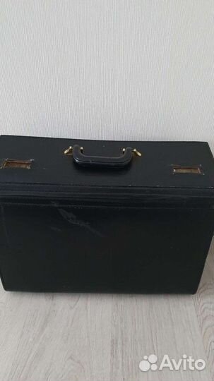 Винтажный кейс-дипломат falcon