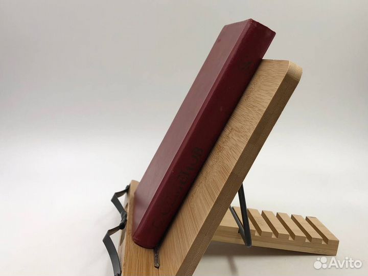 Семенов Юлиан Семенович Семнадцать мгновений весны