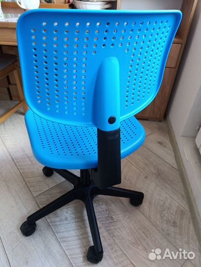 Компьютерный стул кресло детский IKEA