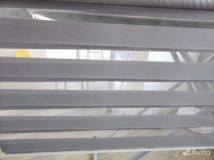 Рулонная штора день ночь бу 60 серая Silver