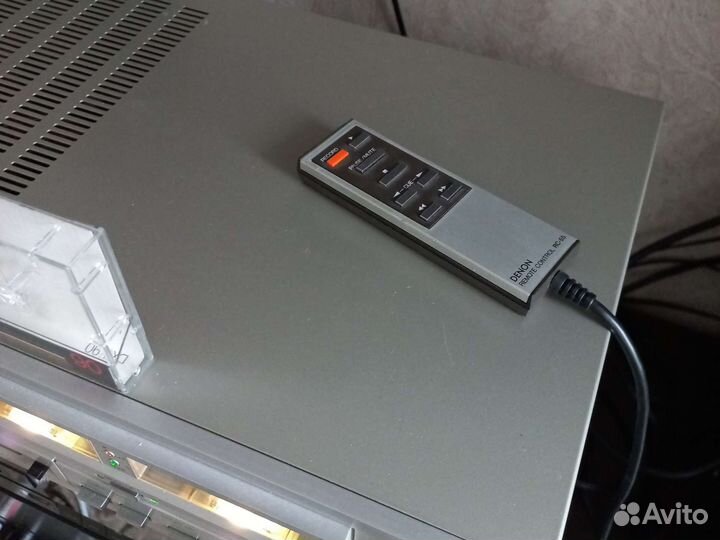 Кассетная дека Denon DR-F1,с пультом
